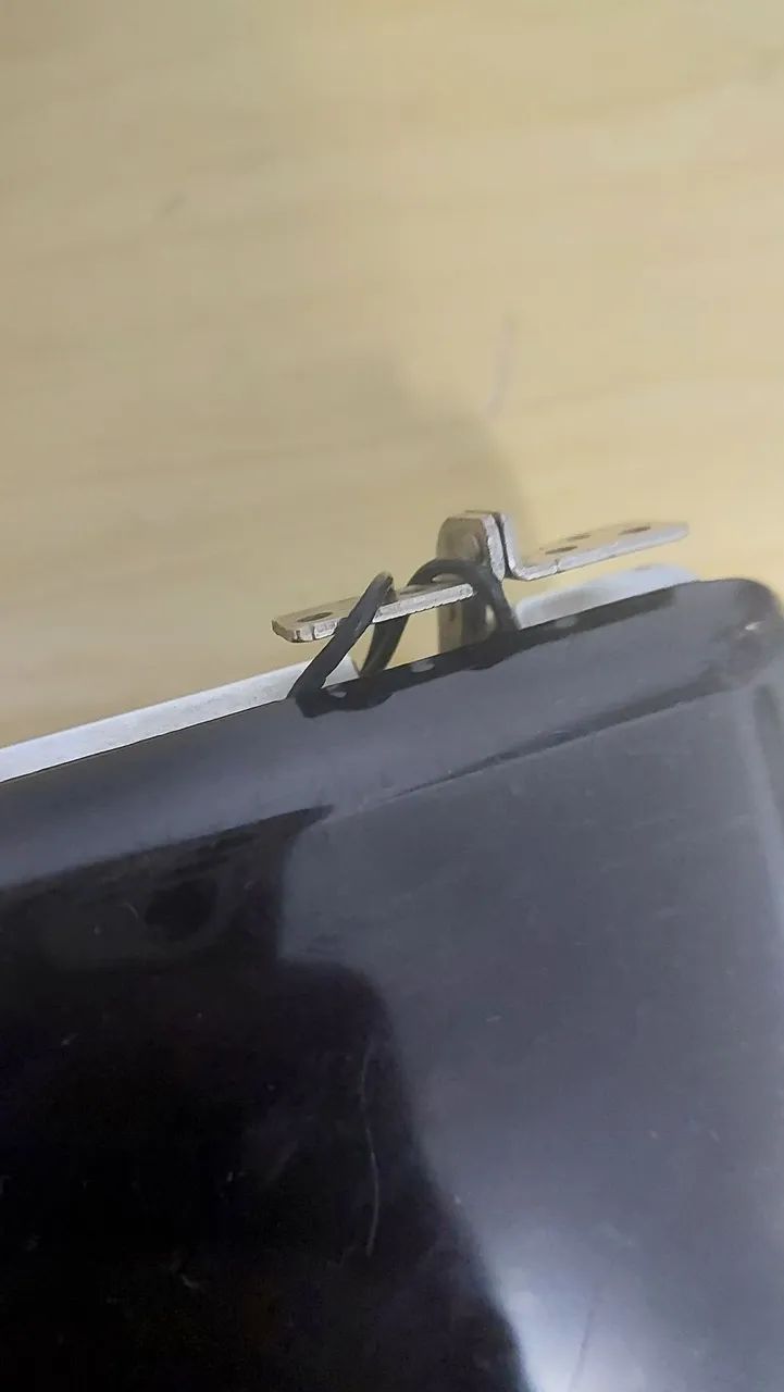 Notebook Samsung Para Reparo da torre de fixação da tela - Foto 5