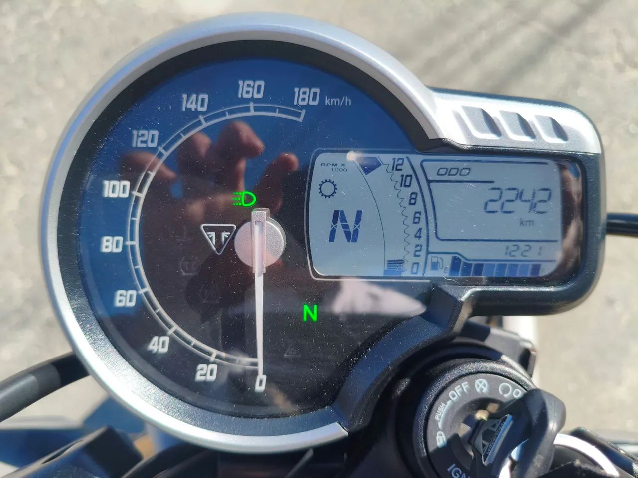 SCRAMBLER 400X - Foto 8