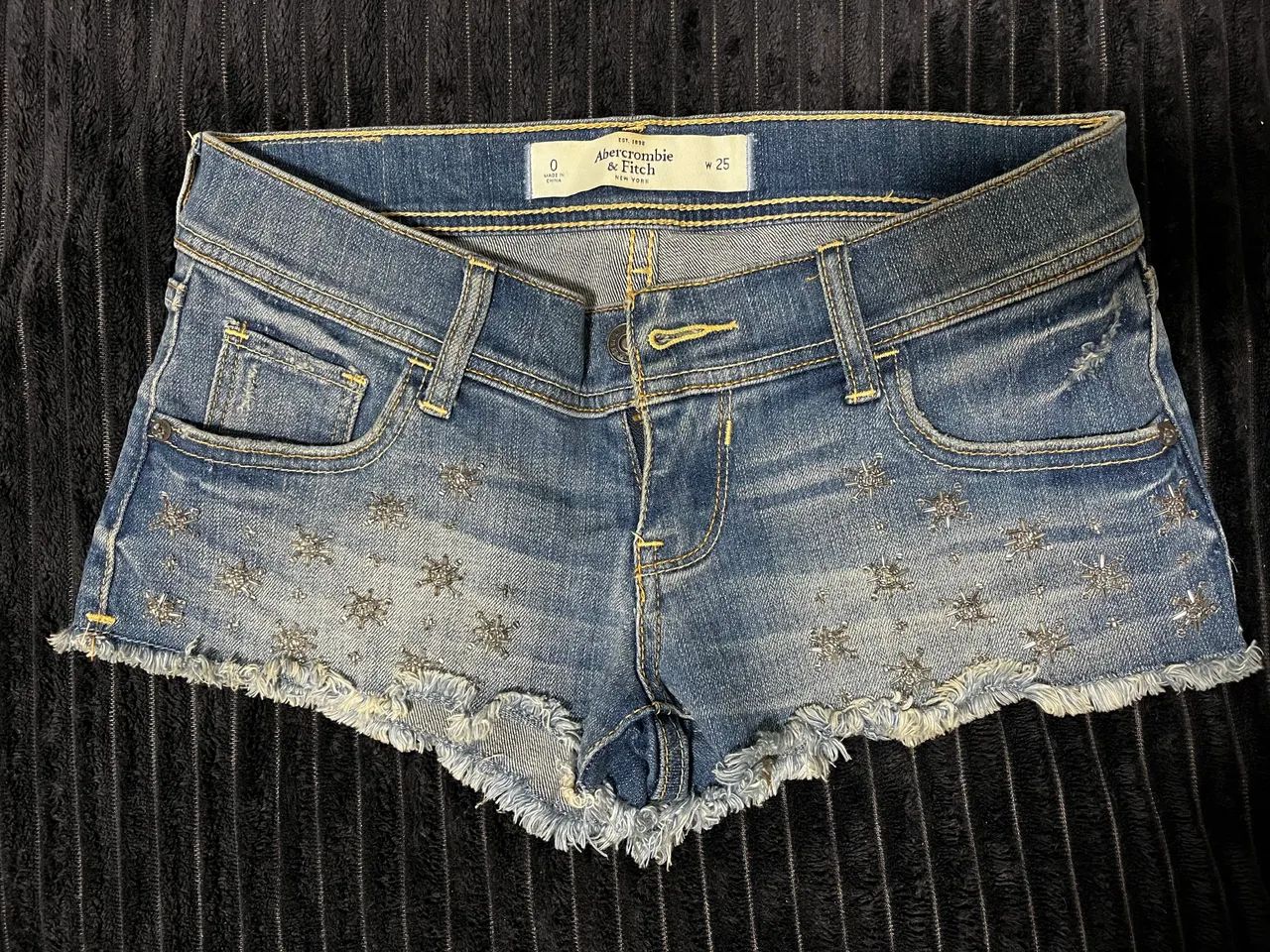 Short jeans curto marca Abercrombie  - Foto 3