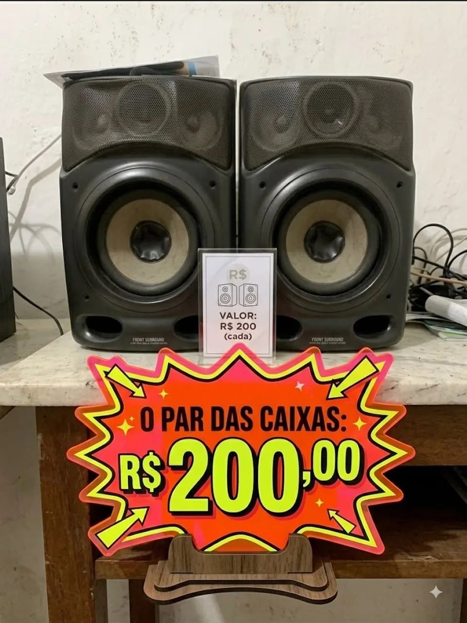 Caixas de som Aiwa 520