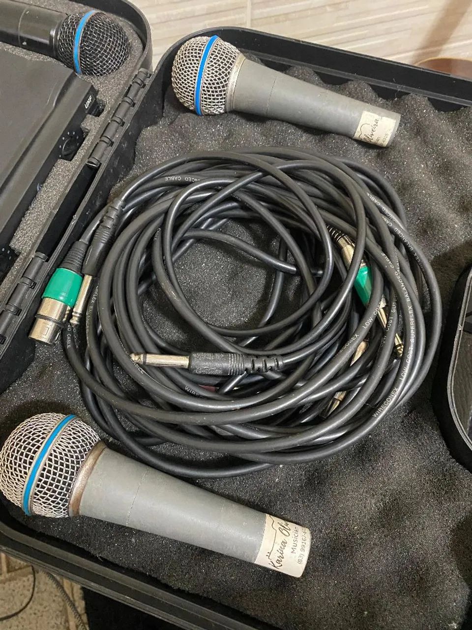 Par de microfones com fio perfeito estado - Foto 4