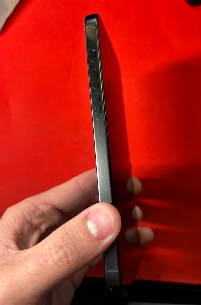 IPHONE 16 PRO MAX 256gb bateria 88% - Foto 4
