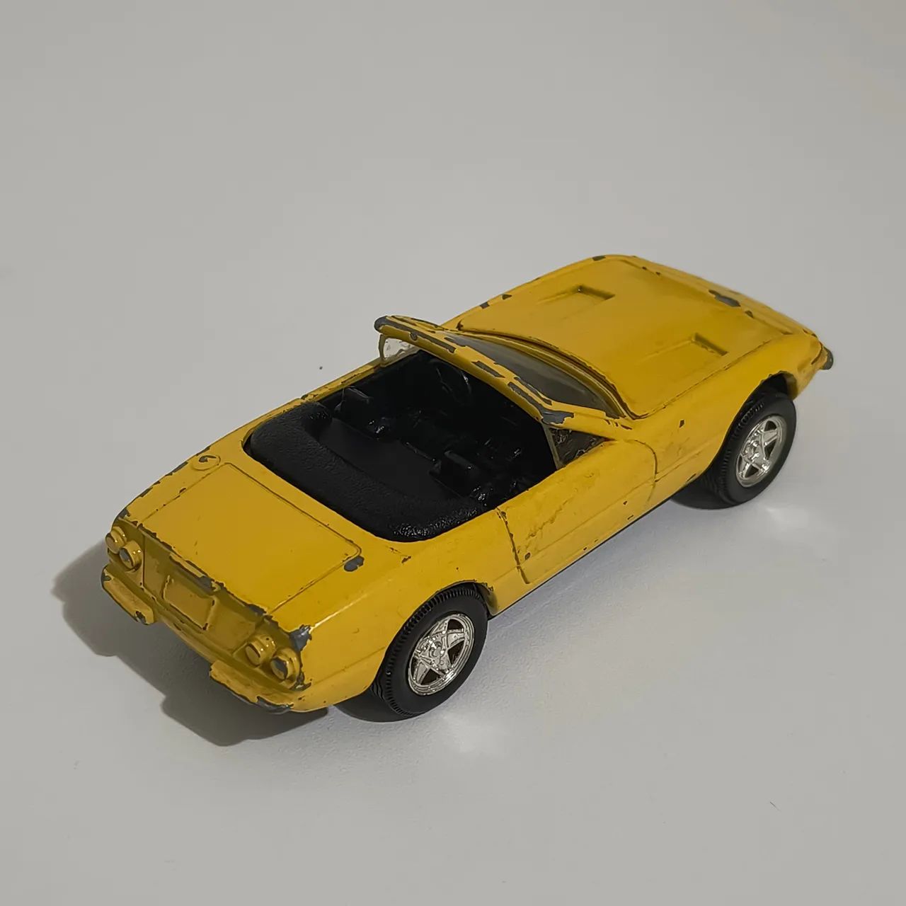 Ferrari 1969 365 GTS/4, escala 1/38 - Hobbies e coleções - Glória
