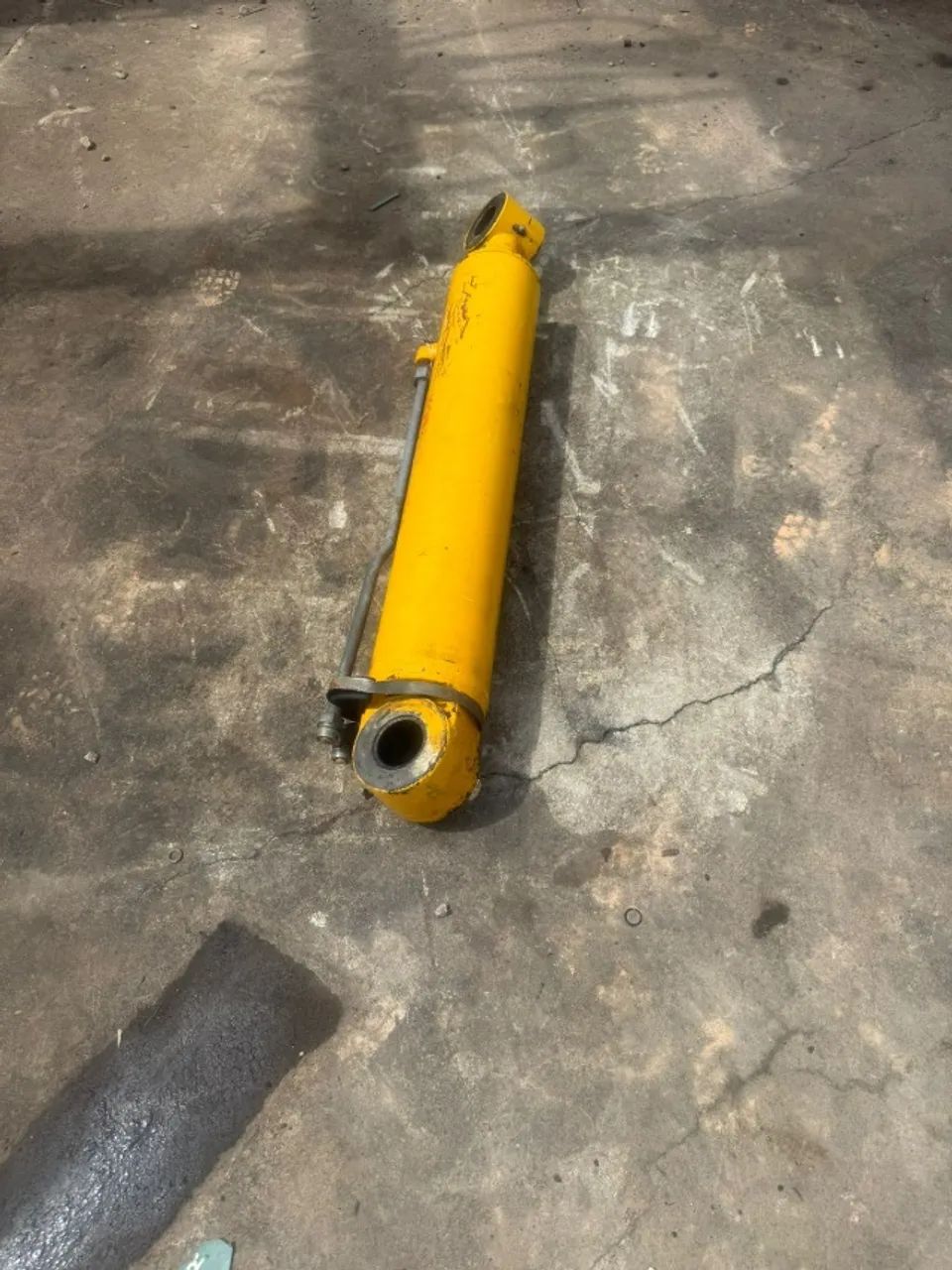 Cilindro Hidráulico Profundidade Randon RK406/RD406 p/n 219002212
