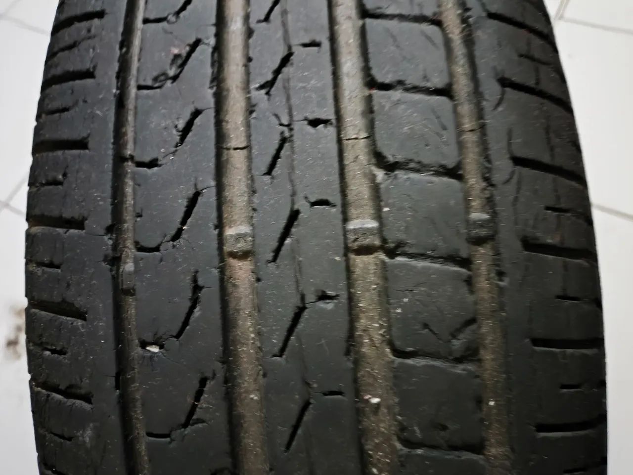 Roda e pneu aro 16 Pirelli  - Foto 4