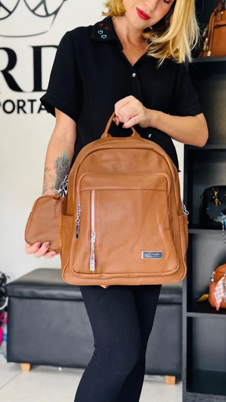Mochila feminina em couro  - Foto 3