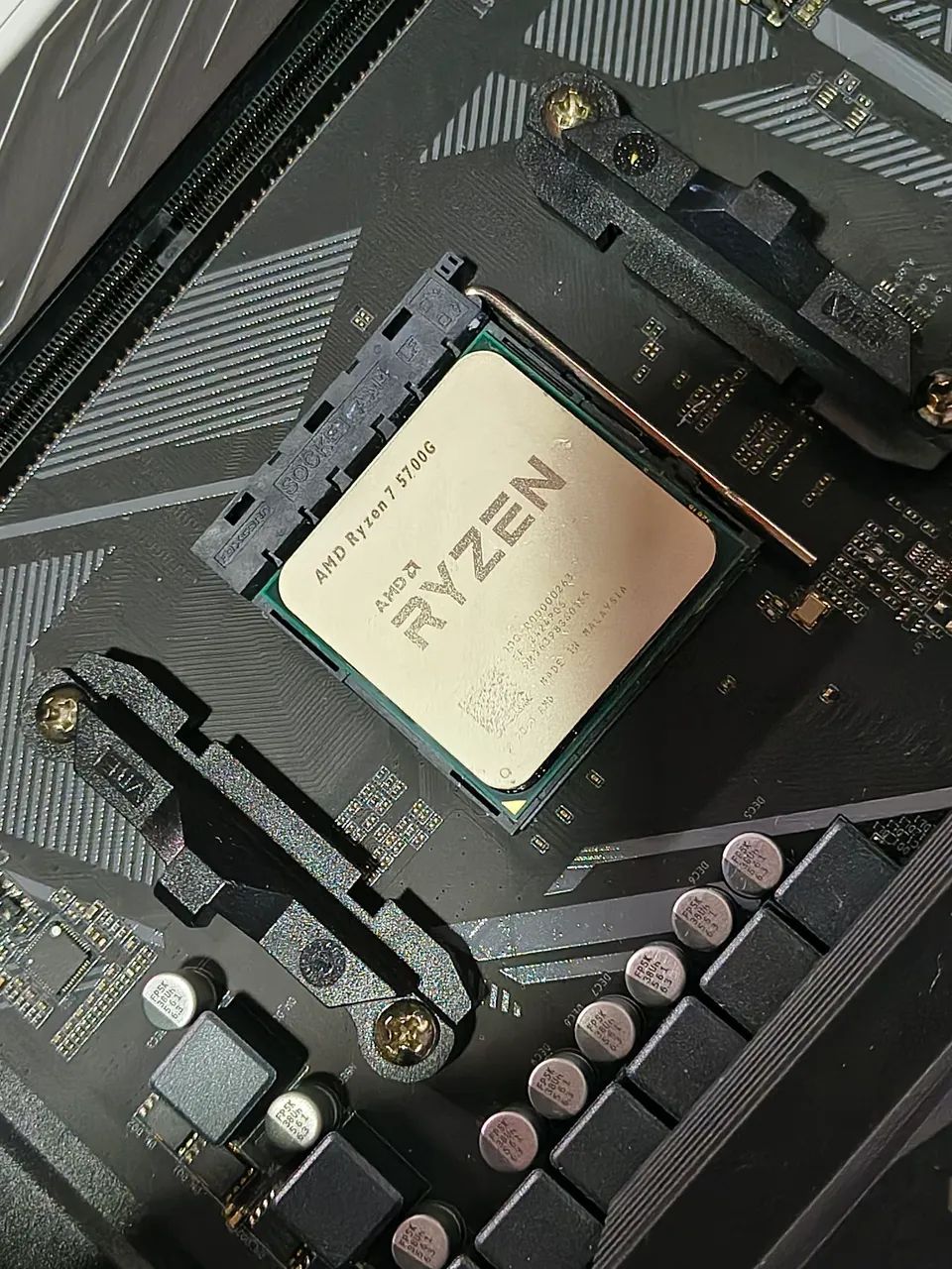 Processador AMD Ryzen 7 5700G Vega8 - Foto 2
