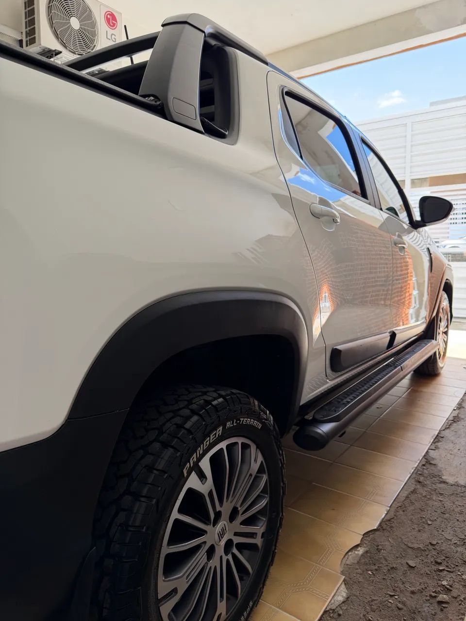 Fiat Strada Ranch 1.3 Flex 8V CD Aut. 2023 - Foto 4
