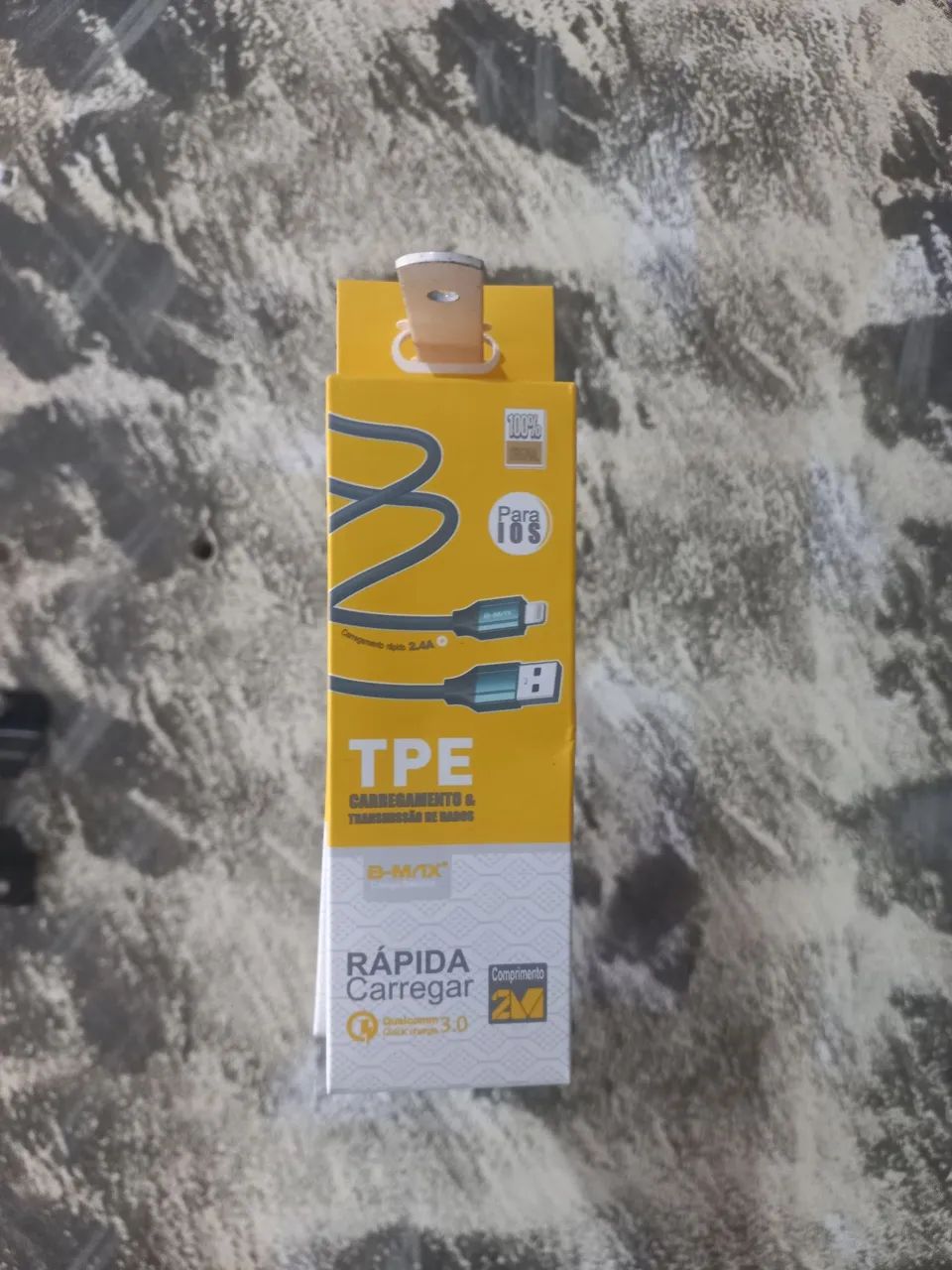 Temos cabos tipo C, cabos para iPhone e cabos  V8