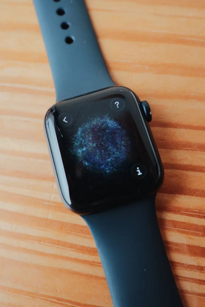 Apple Watch SE 40mm - Pulseira Midnight - Com caixa (geração 2) - Foto 3