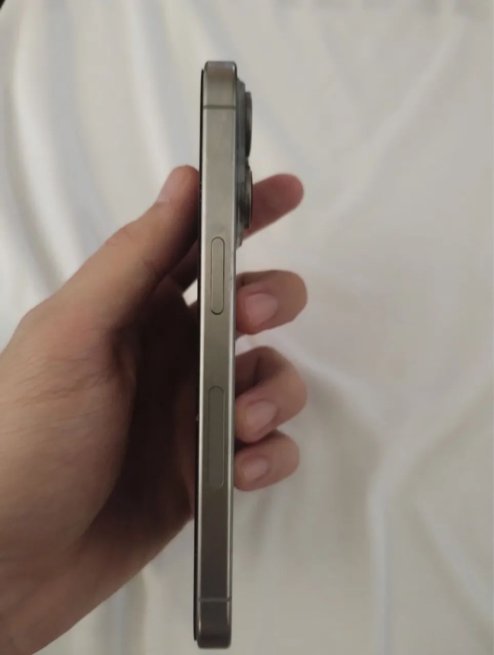 IPHONE 15 PRO 81% - Foto 4