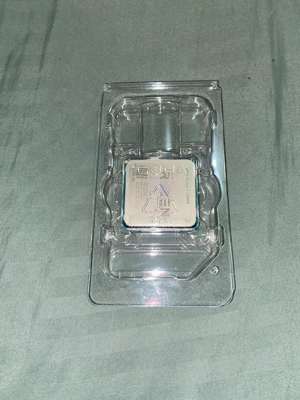     Processador AMD Ryzen 3 2200G + Cooler Original