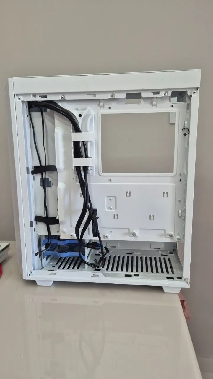 Gabinete Tower Gamemax Branco - Foto 2