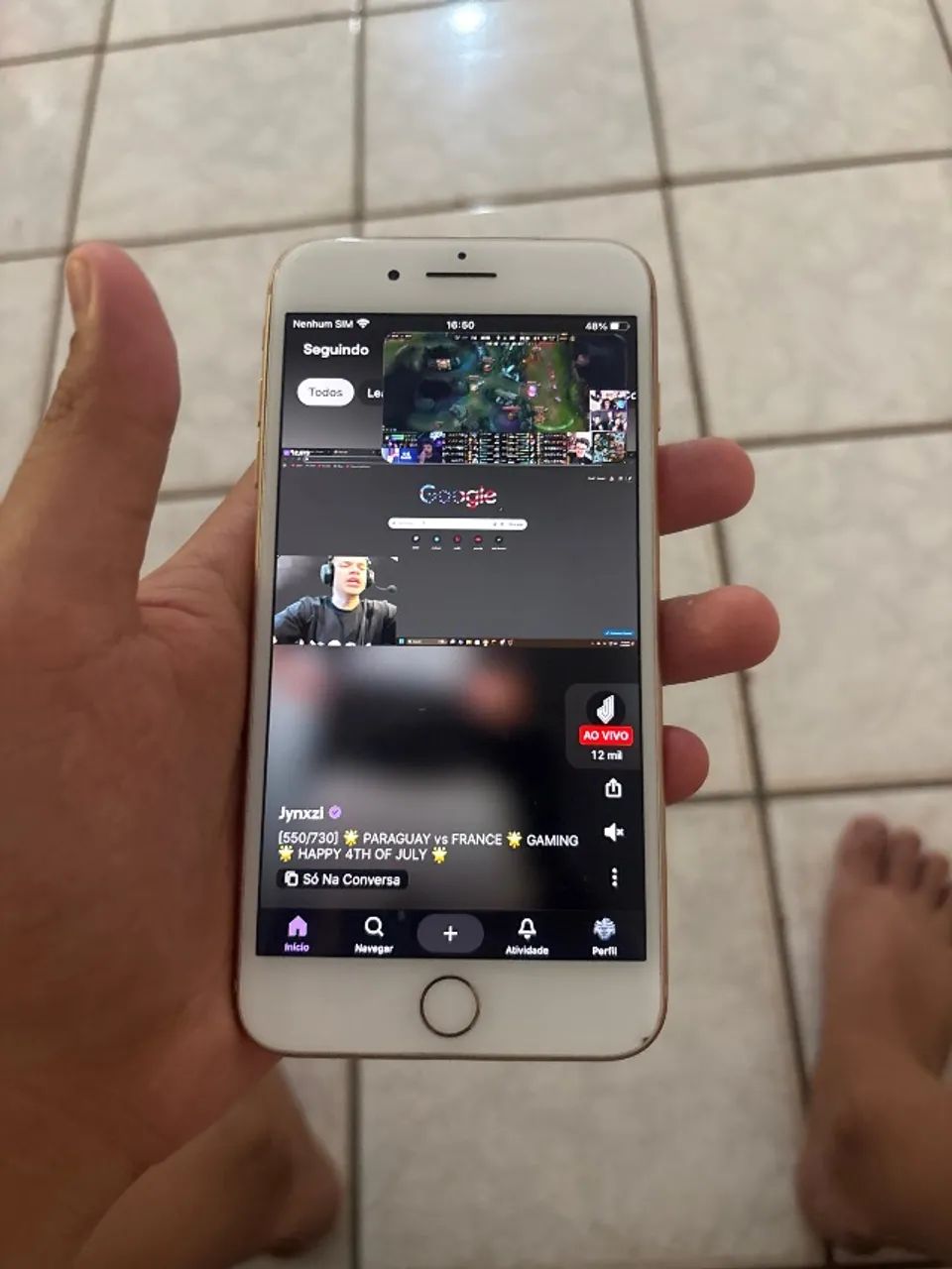iPhone 8 Plus 128 g bem conservado sem marcas de uso nunca aberto  - Foto 2