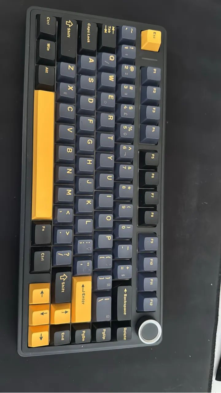 Teclado Aula F75