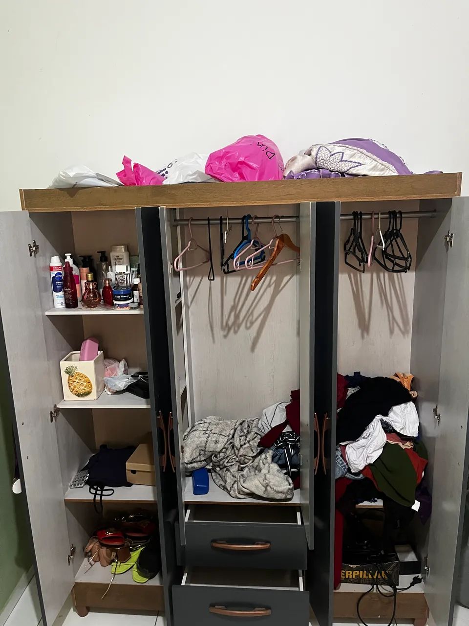 Vendo esse guarda-roupa  - Foto 2