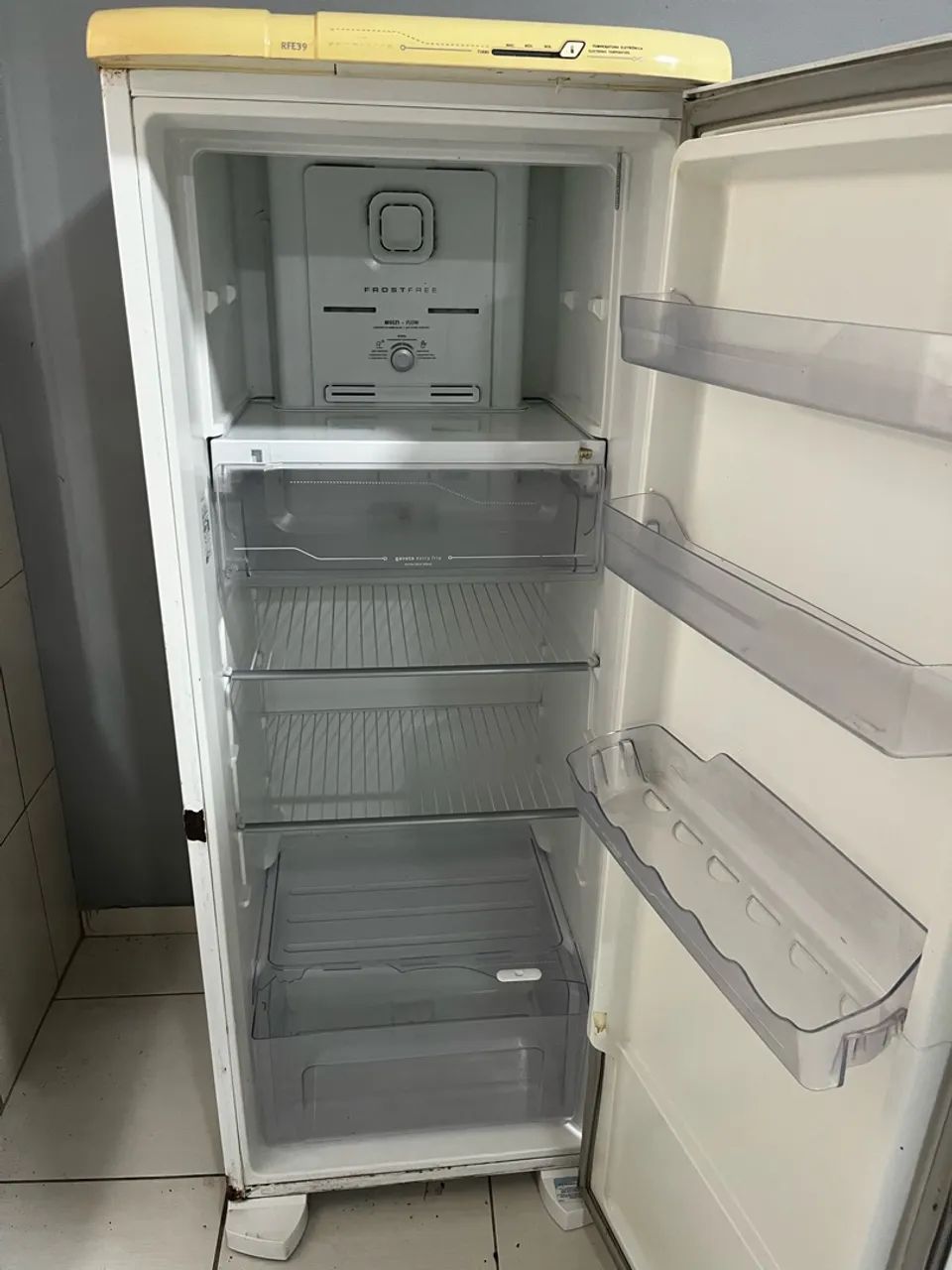Vendo geladeira  - Foto 2