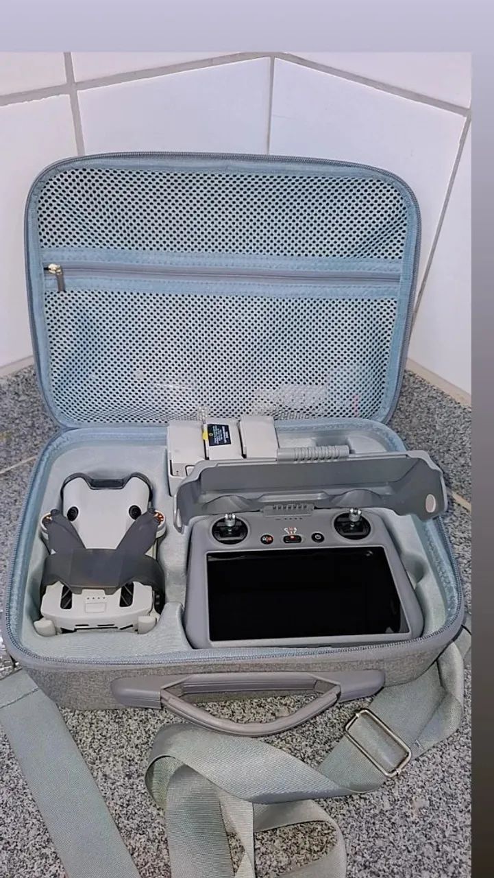 Drone DJI Mini 4 Pro Fly More Combo - Foto 2