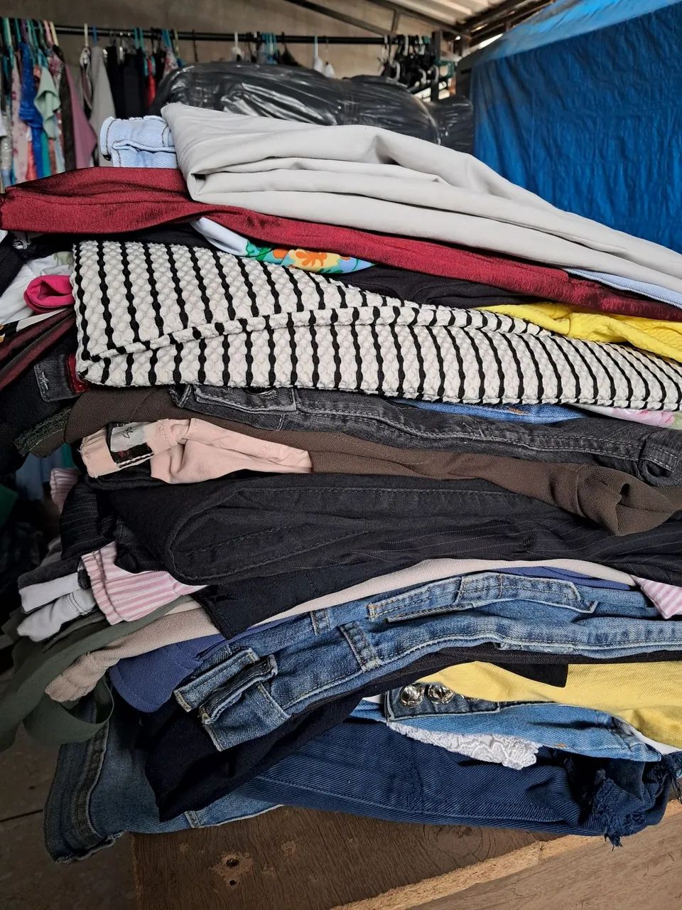 Roupas para reuso em ótimo estado  - Foto 2