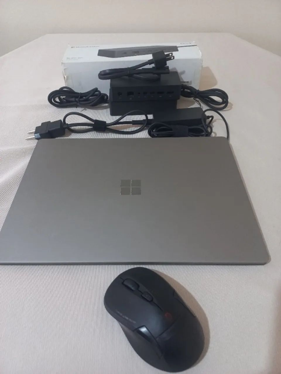 Notebook Microsoft Surface Laptop - Intel Core i5 -  8gb RAM - ssd 256 GB- tela 13.5 touch