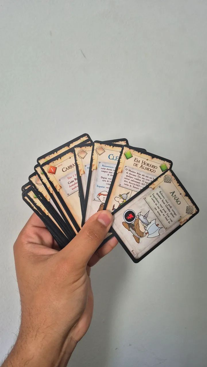 Jogo de tabuleiro Munchkin  - Foto 4