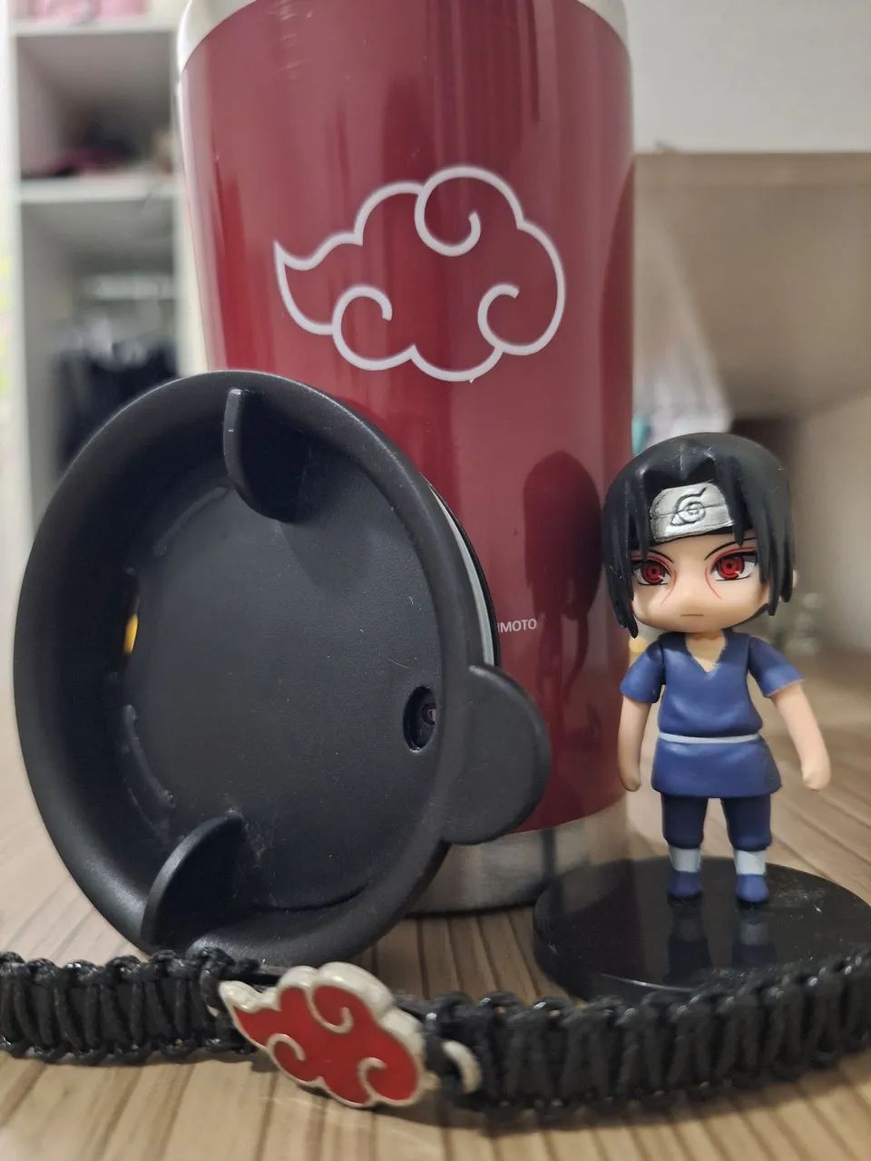 Kit Naruto - Itachi Uchiha (Action Figure + Pulseira + Copo Térmico) - Foto 2