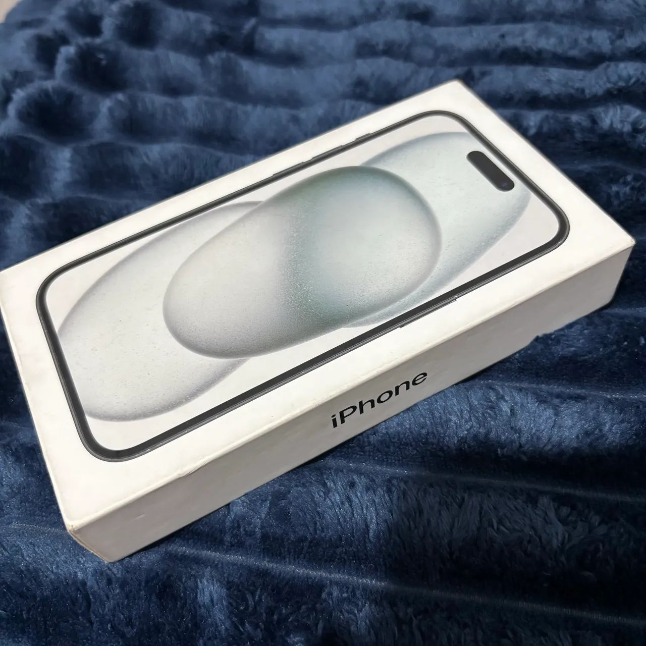 iPhone 15 normal 128 gb super novo 
