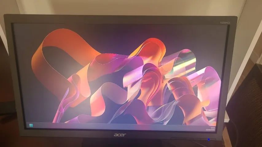 Monitor Acer 19,5 V206hql + Cabos E Adaptador