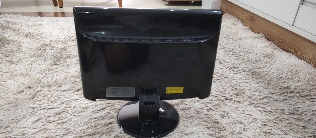 Monitor LG 19" - Foto 3