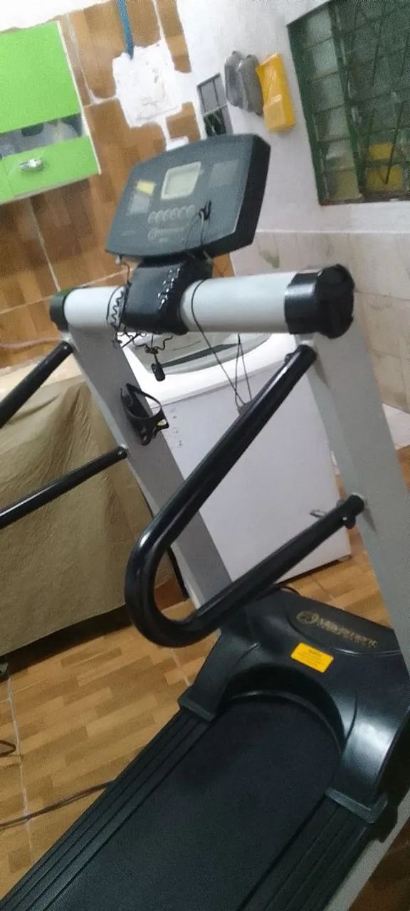 Vendo excelente esteira zerada funcionando perfeitamente moviment  - Foto 5