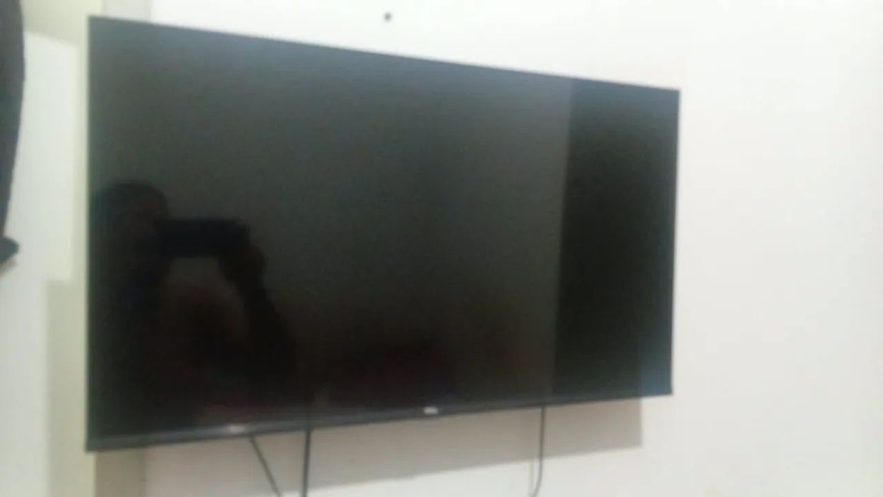 Vendo televisão Android pega Google play 