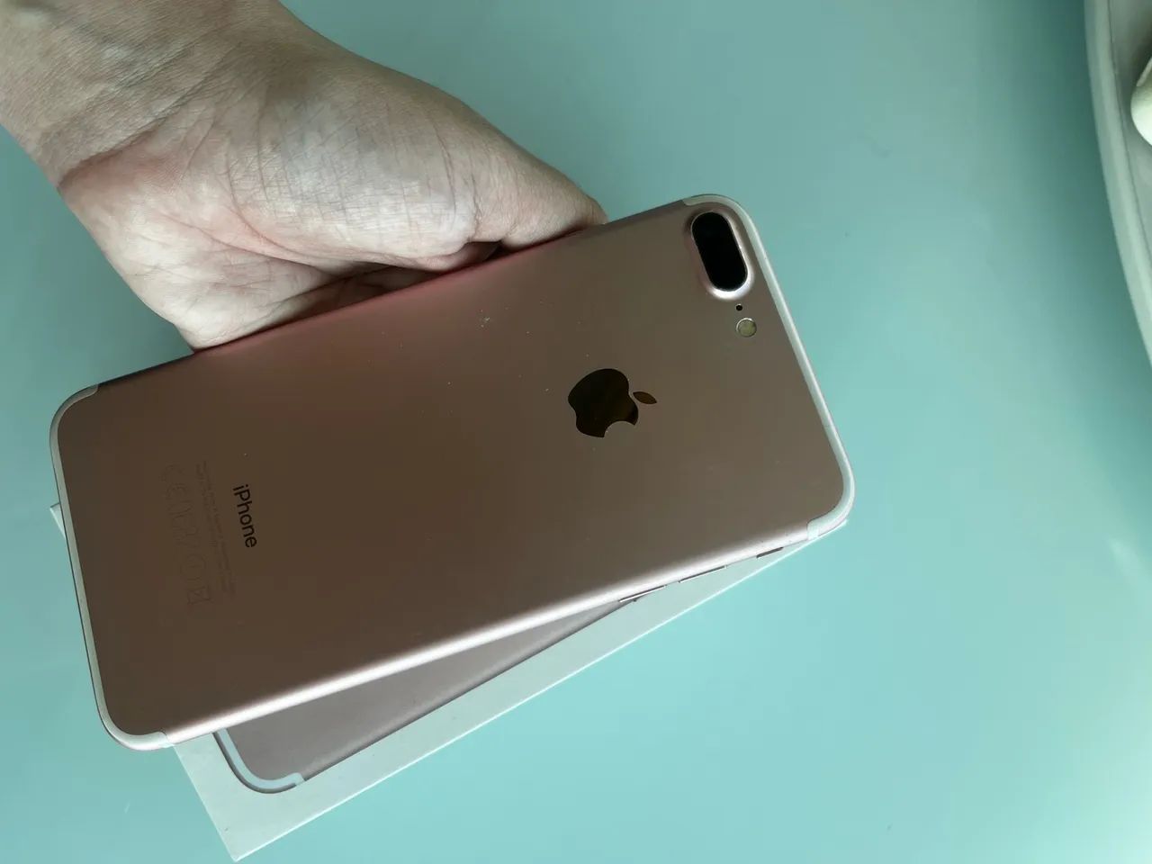 iPhone 7 Plus 128GB Rose Gold + Caixa Original - Celulares e