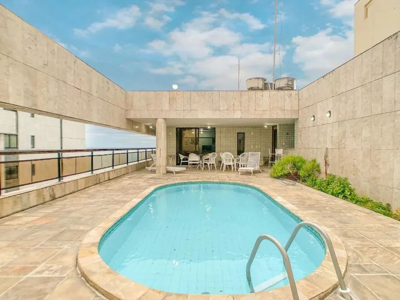 Apartamento beira mar à venda Piedade