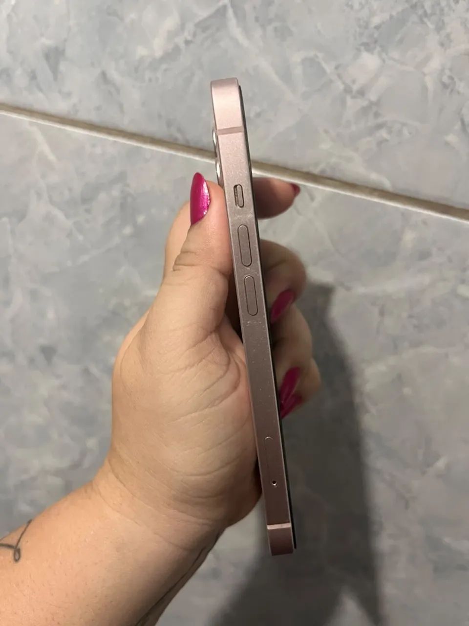 VENDO IPHONE 13 128gb ROSA - Foto 5