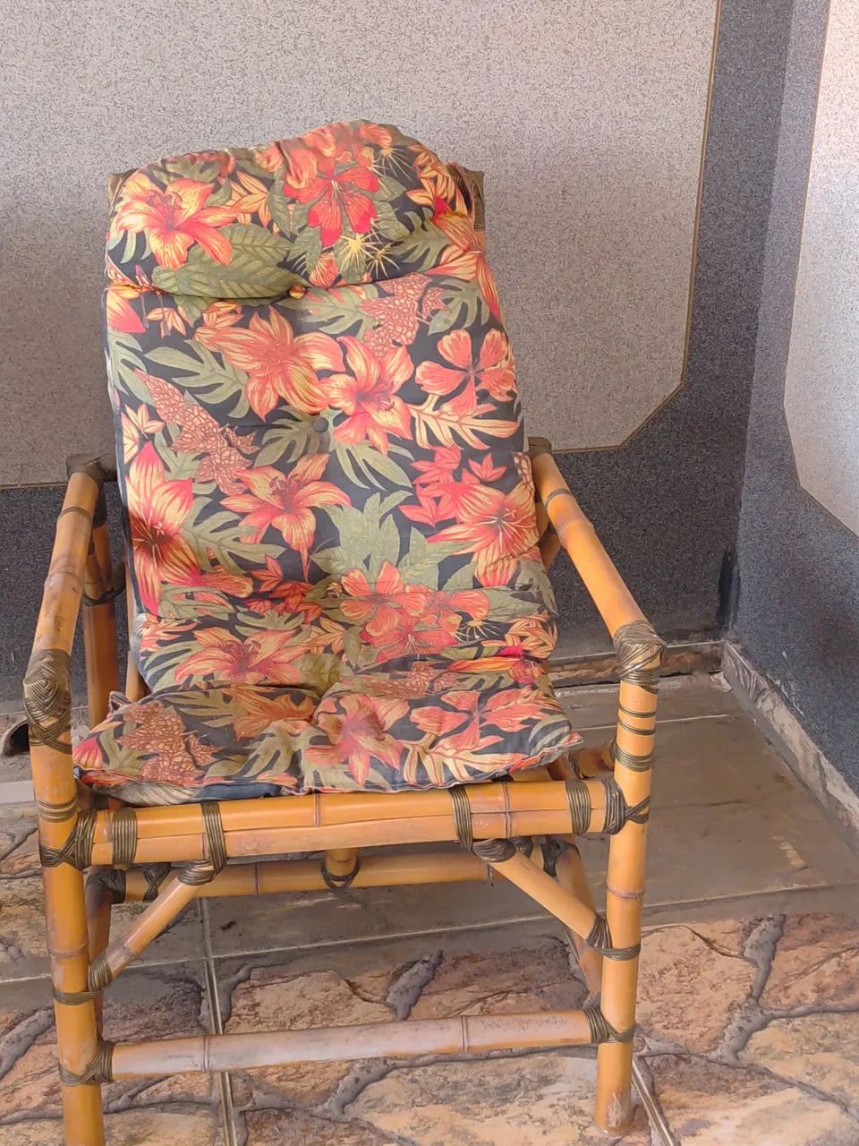 Cadriras de bambu e mini mesa - Foto 2