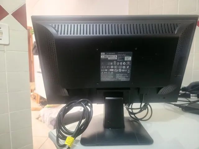 Monitor HP V185es 18,5" LED - Ótimo para Home Office e Estudo - Foto 3