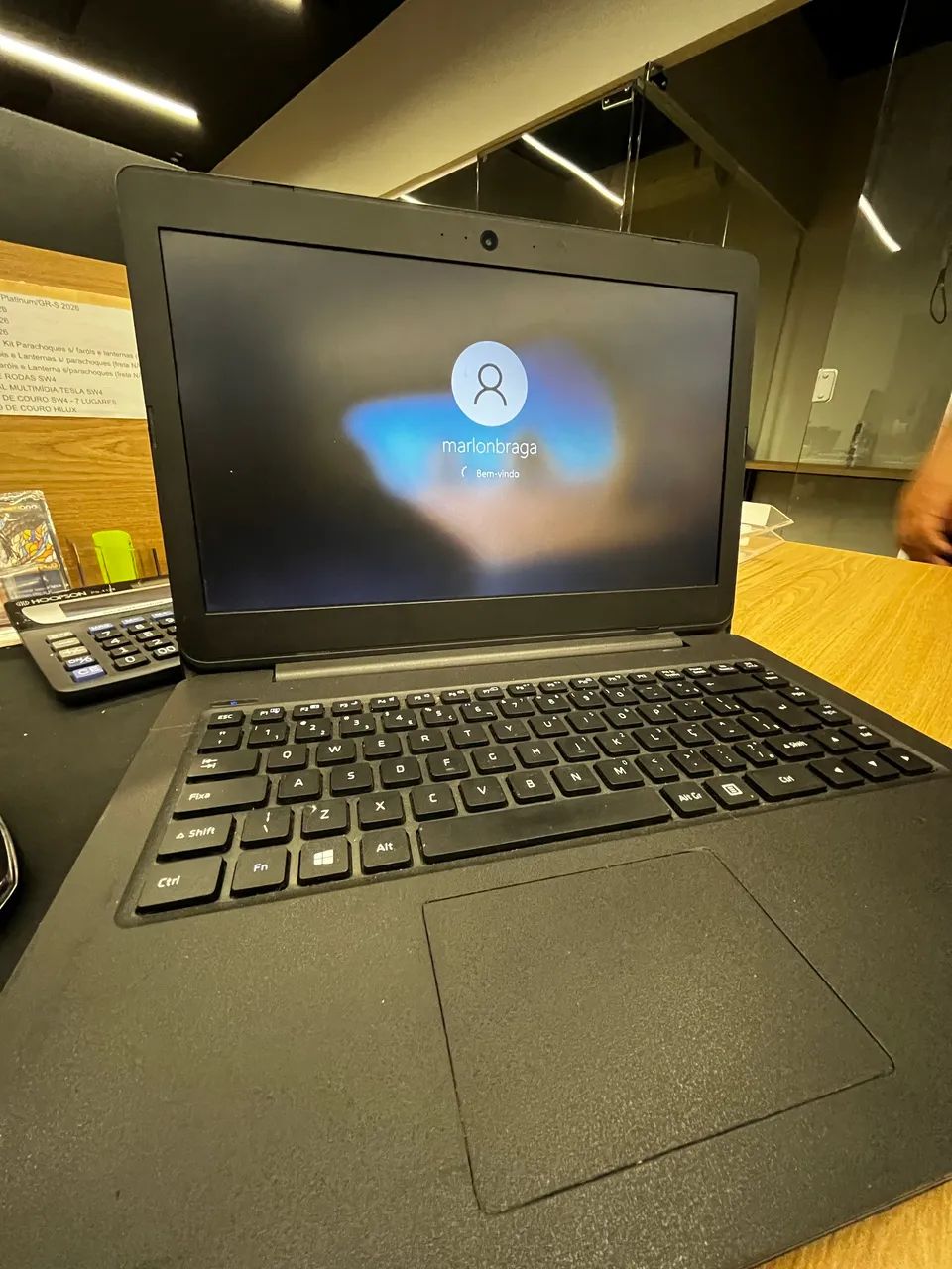 Notebook Positivo para Estudos e Tarefas Básicas