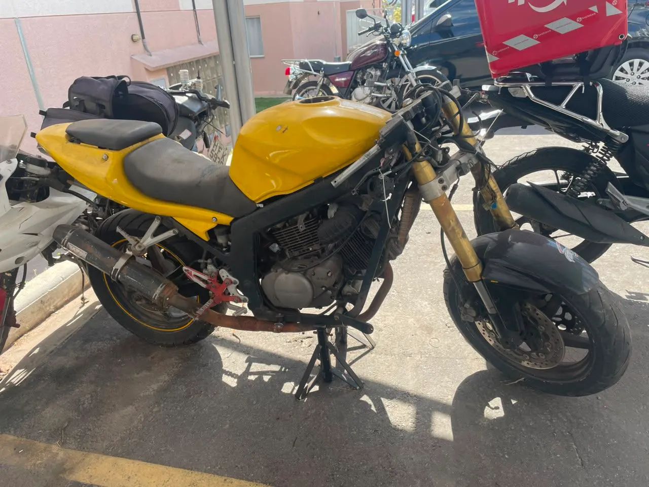 Comet 250GT-R para restaurar