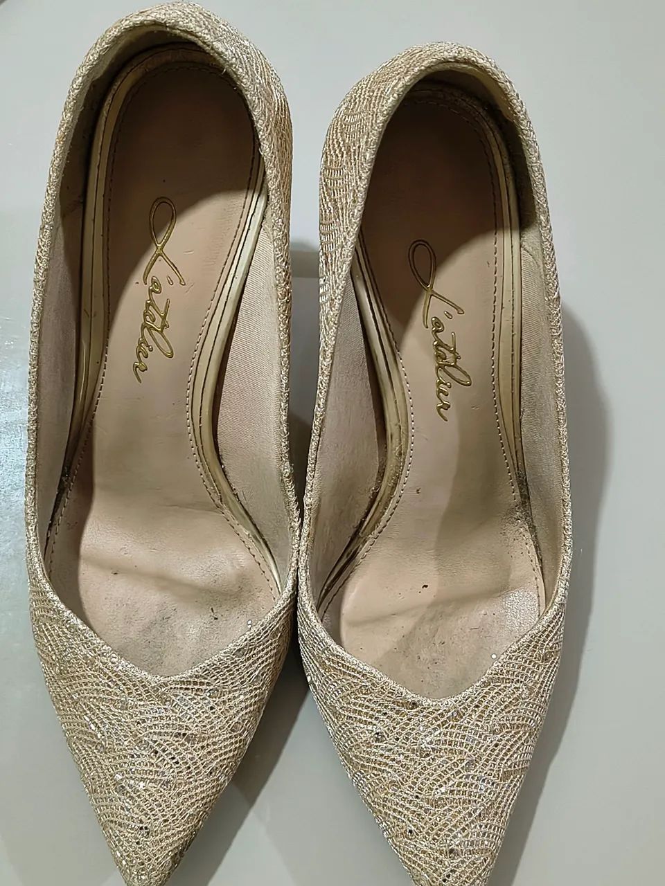 VENDO SAPATOS LUZ DA LUA