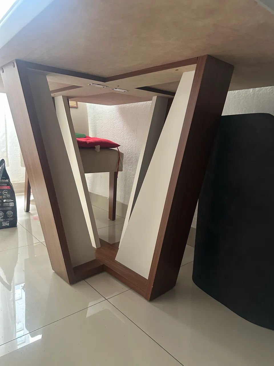 Vendo tampo de vidro e madeira maciça (sem cadeiras) - Foto 3