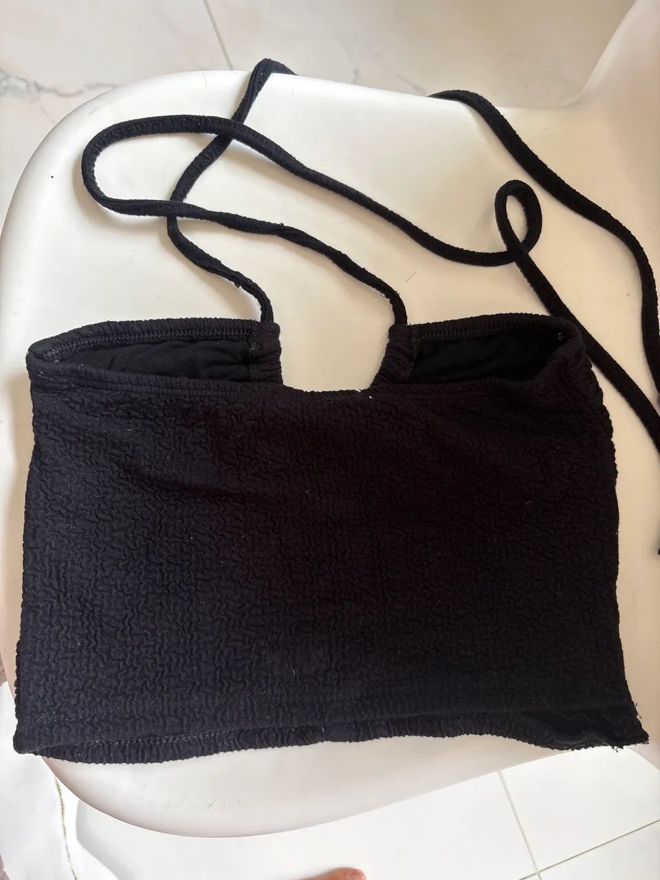 Roupa com diversas amarrações  - Foto 2