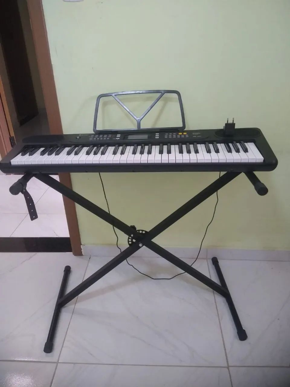 Teclado Eletrônico HE - 300 Harmonics
