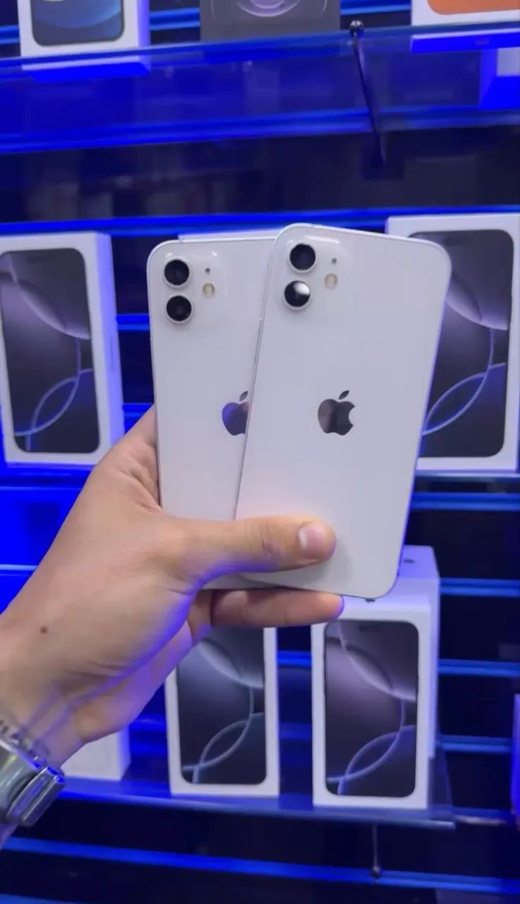 IPHONE 12