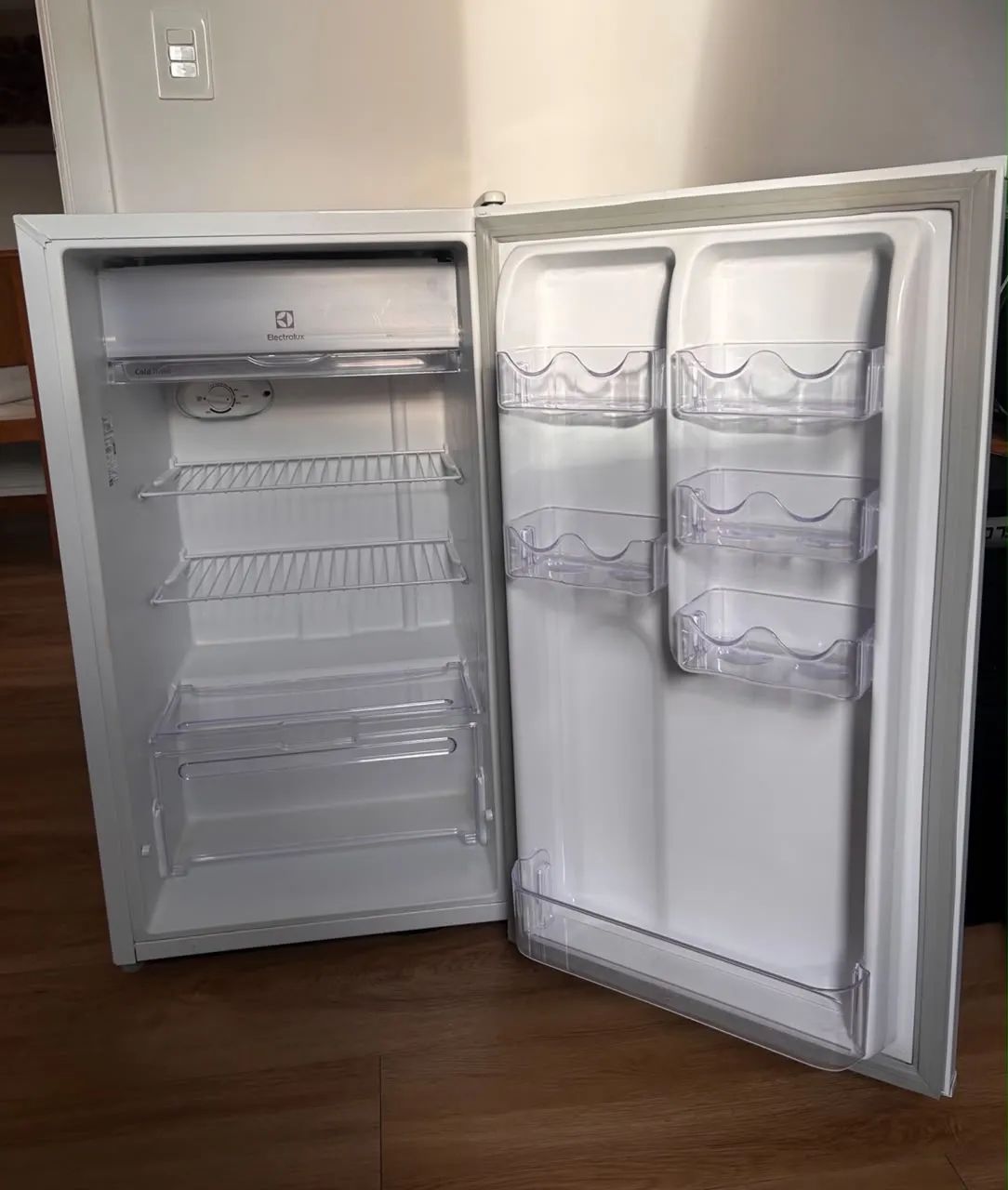 Frigobar Eletrolux RE120 - Foto 4