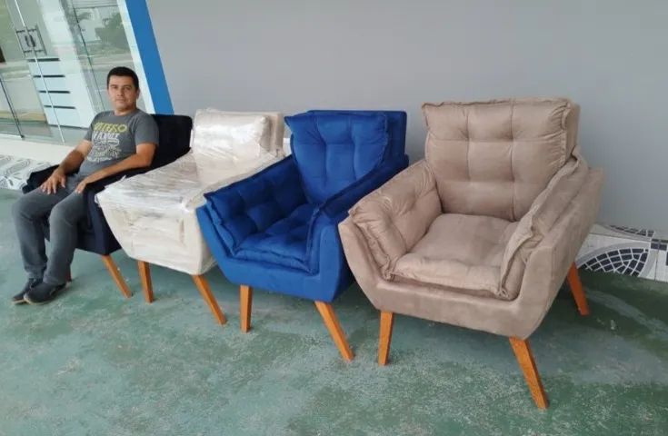 Poltrona Nuvem de R$ 920,00 por R$ 799,00 + puff de brinde.  - Foto 2