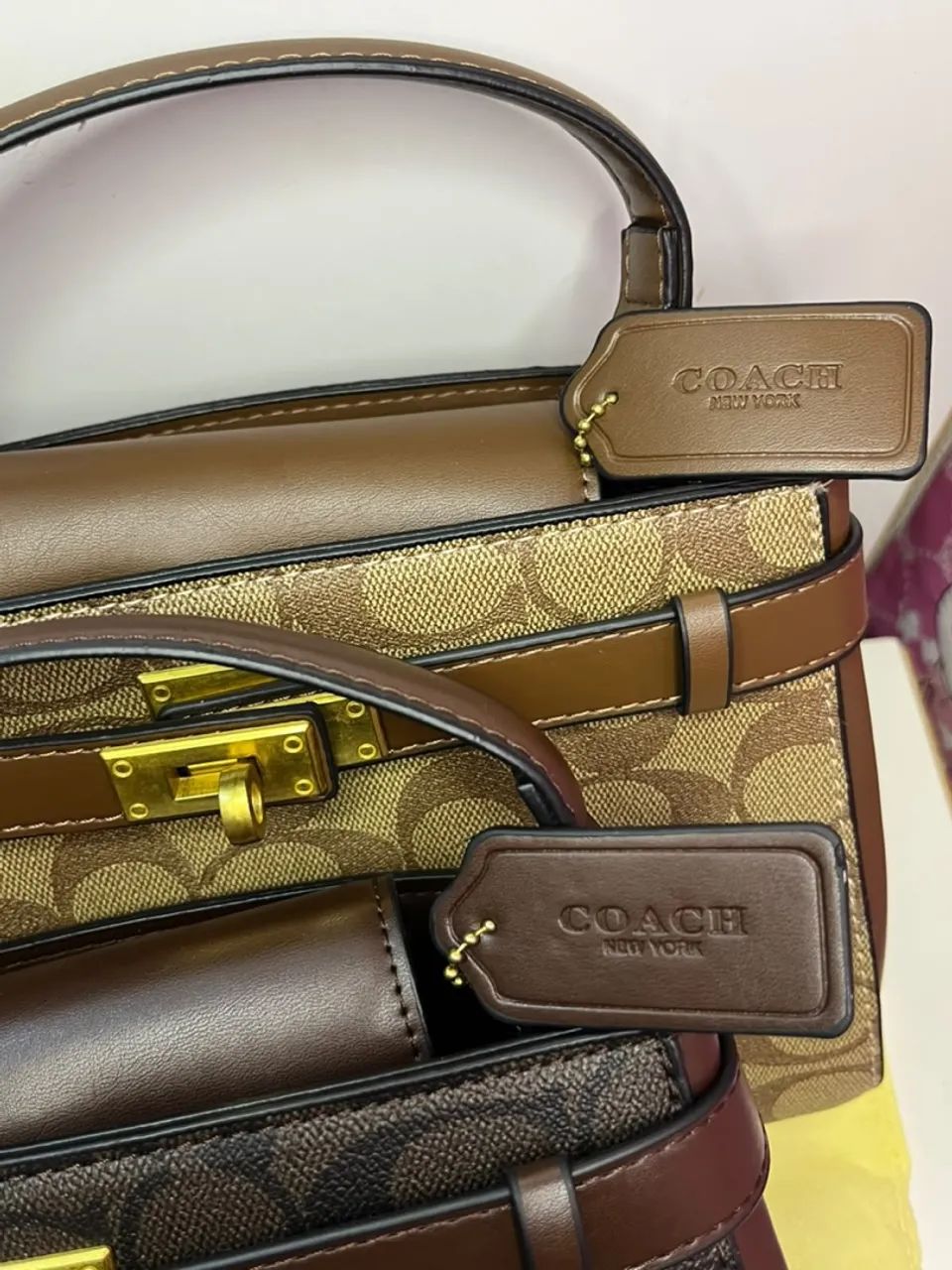 Bolsa Coach Mini Lane Top Handle - Foto 3