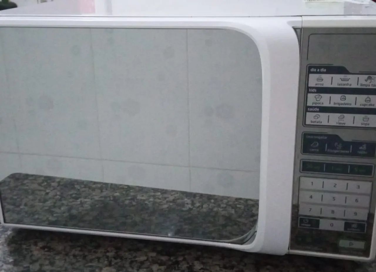  microondas semi novo  - Foto 2