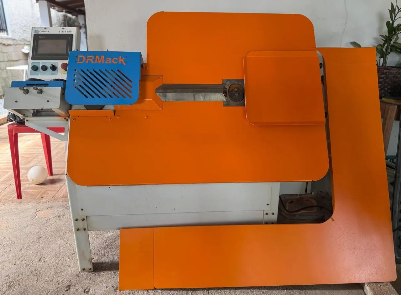 Máquina de estribos 