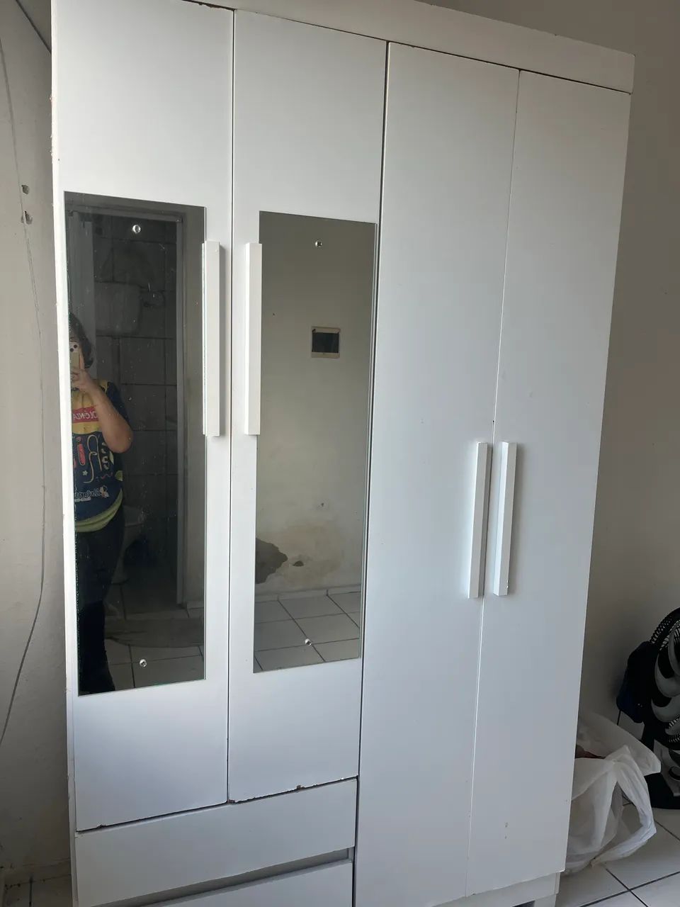 Guarda-roupa 4 portas branco 