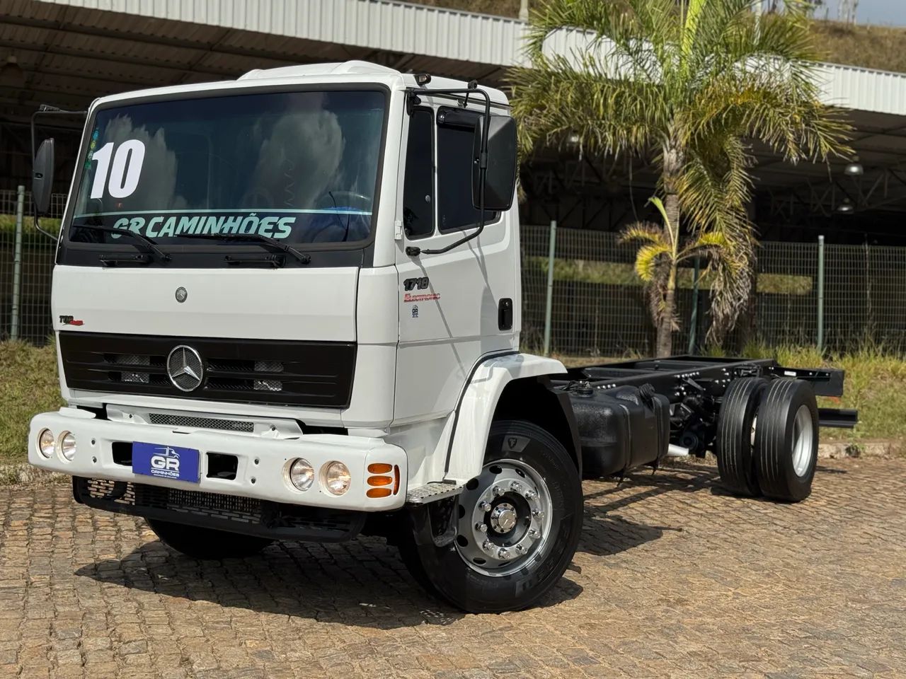 CAMINHÃO MB 1718 TOCO NO CHASSIS EXTRA!!!